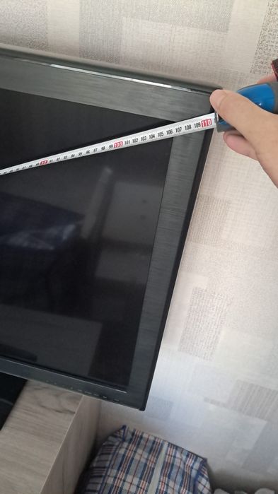 Продам телевизор LG 107 диагональ