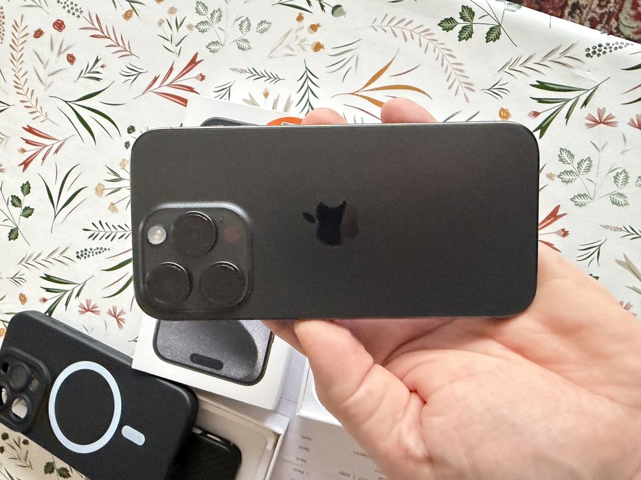 iPhone 15PRO Black Titanium GARANTIE