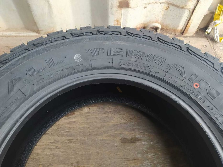 Шины всесезонные 235/60/18 Triangle TR292 (103T)