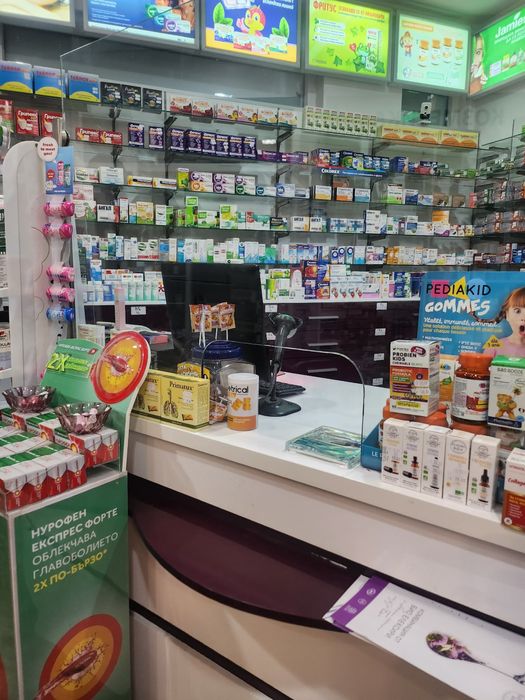 Цялостно обзавежда за аптека