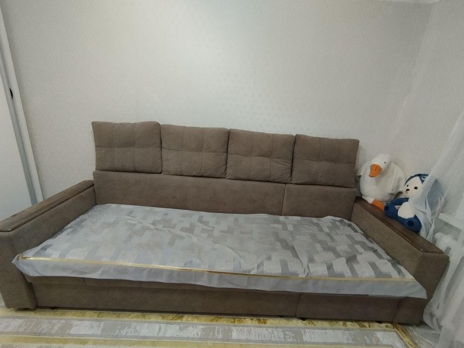 Продам диван в отличном состояние