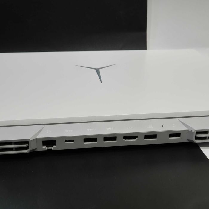 Hope Amanet P8 - Lenovo Legion 5 Pro | Ryzen 7 5800H / RTX 3060 6GB