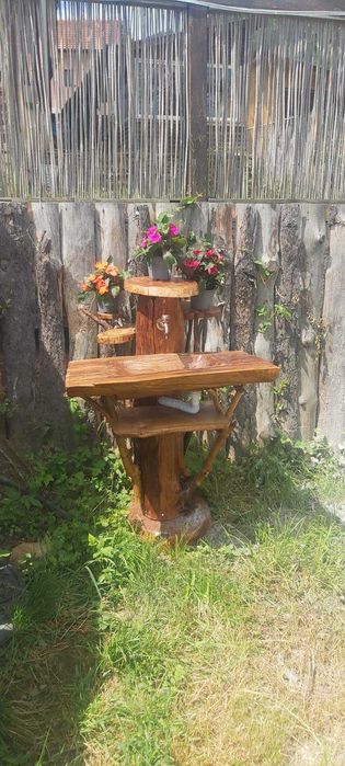 Уникални ръчно изработени чешми от масивно дърво