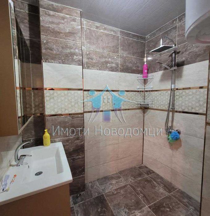 Продава се Тристаен апартамент в Шумен, Пазара - 90 кв.м за 1389 €/кв.м - Снимка #4