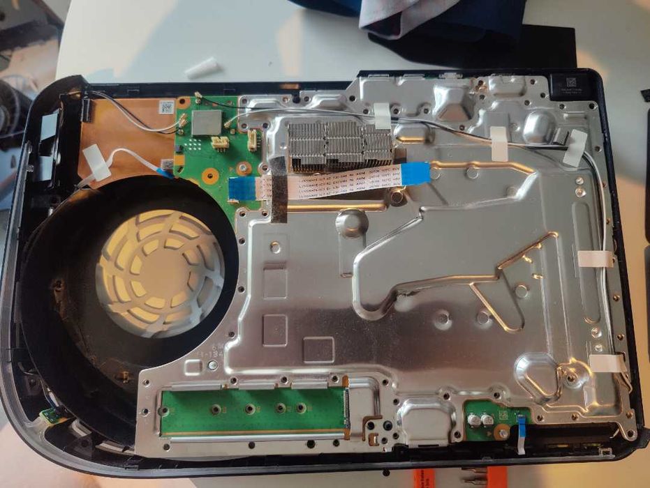 Service pentru Console Gaming – Mentenanță, Curățare și Reparații