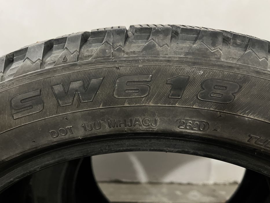 235 50 19 зимни гуми Westlake 4бр