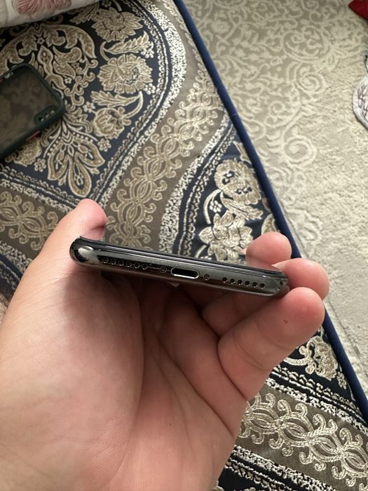Iphone X в идеалным состояний