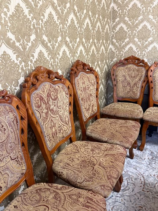 Стол стулья мебель