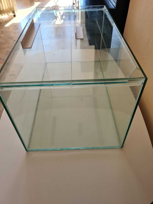 Аквариум 50 литра и компресор, батерия Bosch 1,5Ah, гръб Samsung S10+