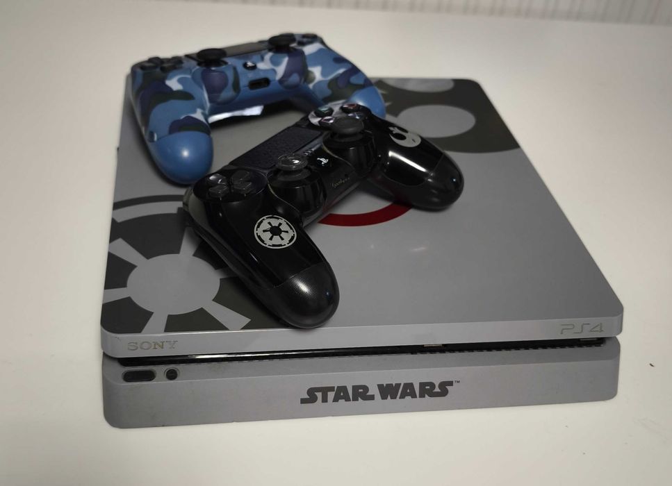 PlayStation 4 de vanzare