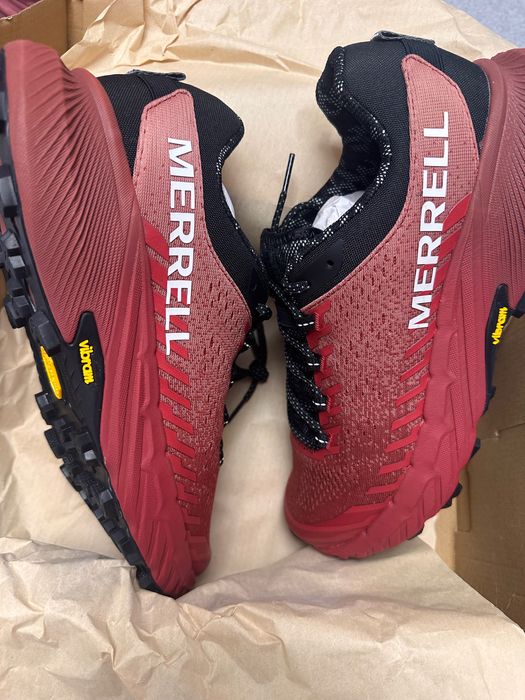 Adidași bărbați  noi cu etiketa