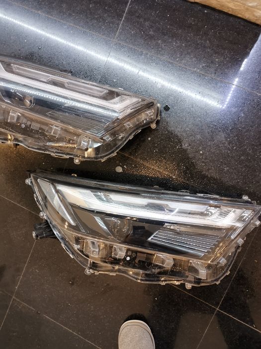 Far stânga dreapta toyota rav4 full led 2022/2023/2024