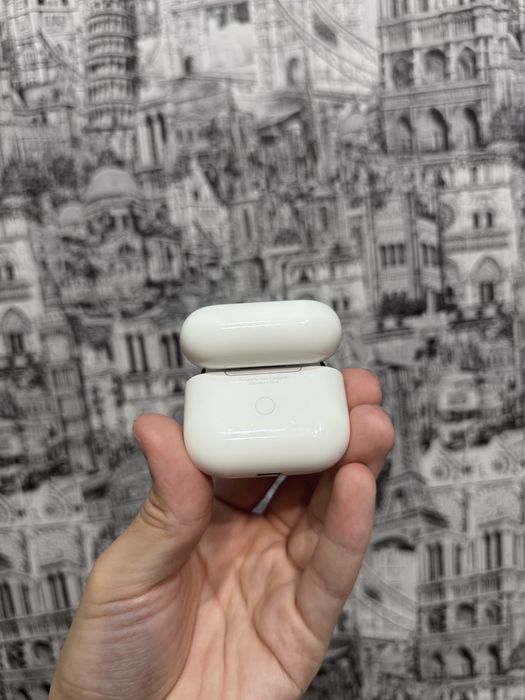 Продам Airpods 3 поколения