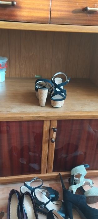 Продаю летнюю обувь