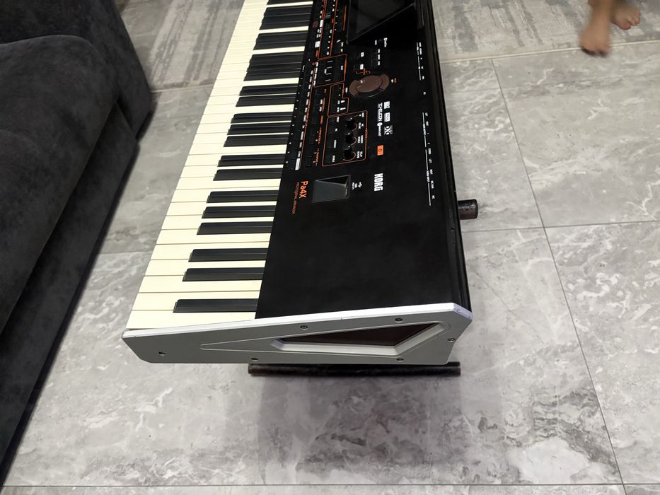 Vind korg pa 4 x 1550€
