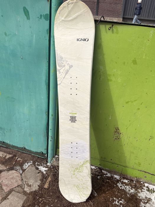 Продам сноуборд
