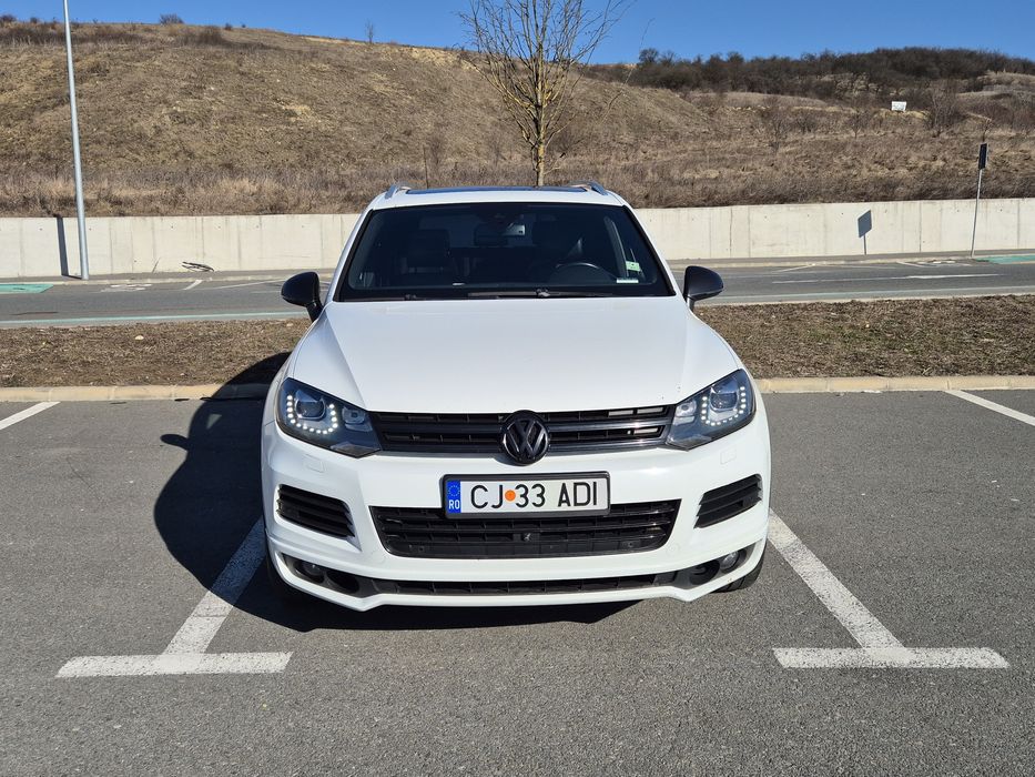 VW TOUAREG R-Line/Carplay/cam360/ACC/Panoramic/Keyless 3.0TDI V6 245cp