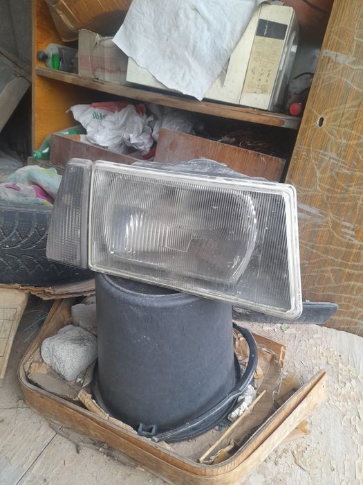 Срочно продам фару