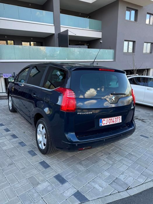 Peugeot 5008 / 7 Locuri / 1.6HDI