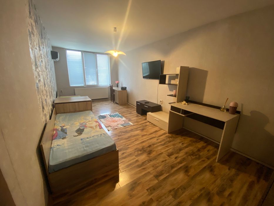 Дава се под наем Тристаен апартамент в Враца, Металург - 62 кв.м за 280.5 € - Снимка #1