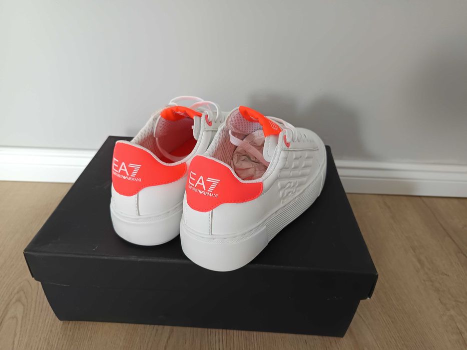 Adidași EA7 emporio Armani originali mărime 36