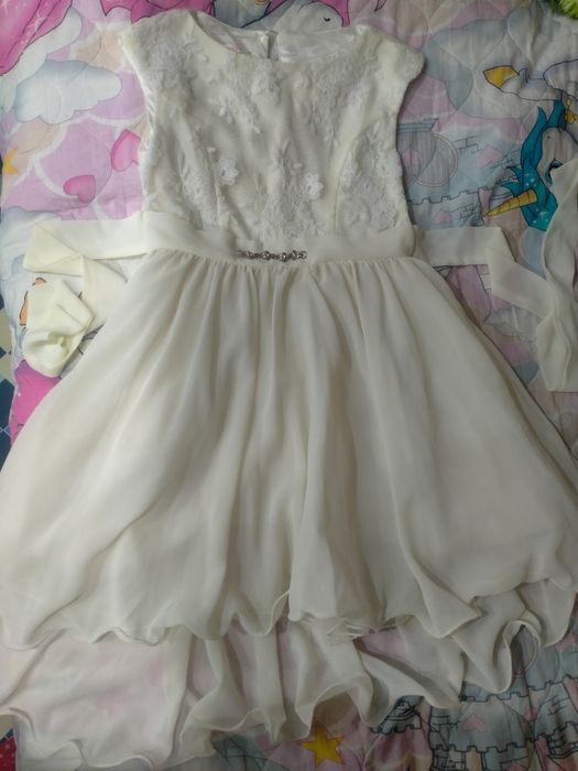 Продам платья на девочку
