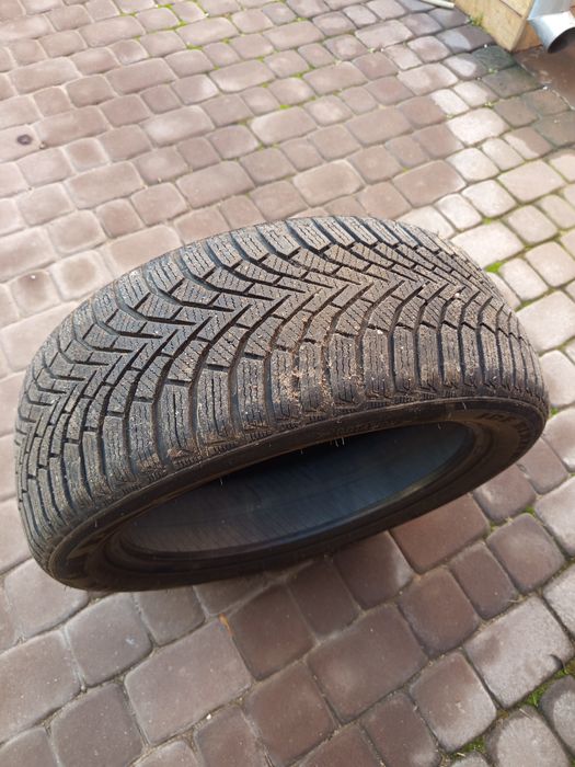 Продавам зимни гуми