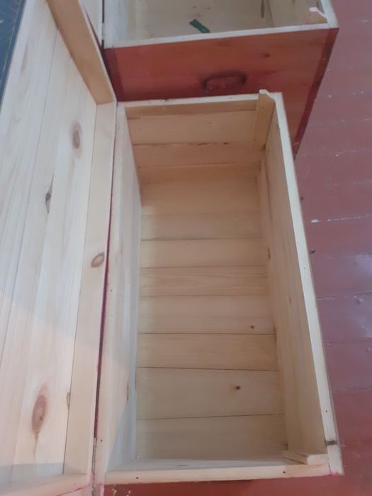 Үлкен, кіші сандықтар сатылады