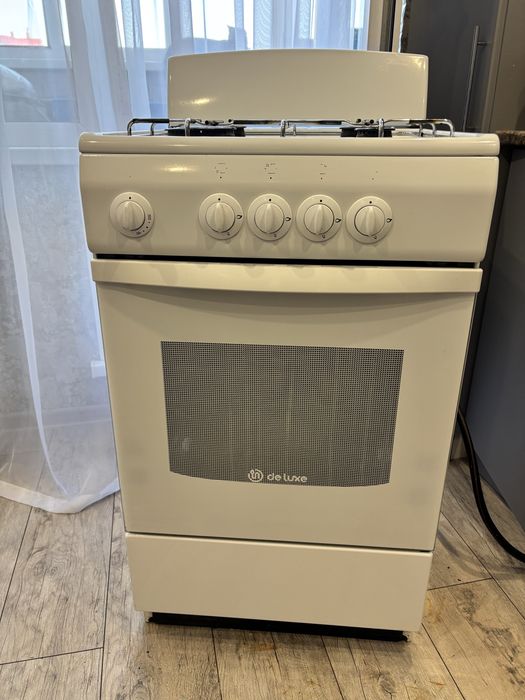 Срочно продам газ плиту