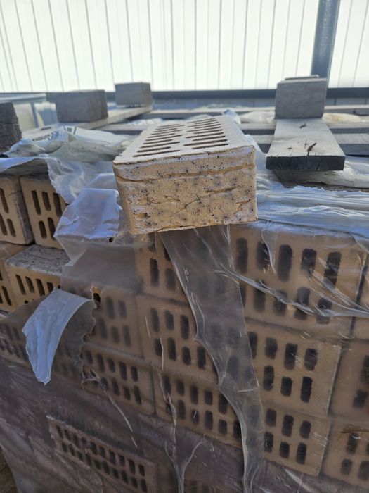 Кирпич облицовочный