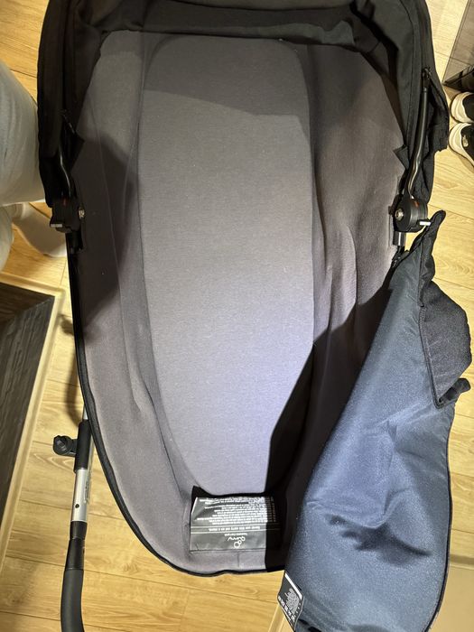 Carucior Quinny Buzz 3 cu Landou si Scoica Auto Maxi Cosi