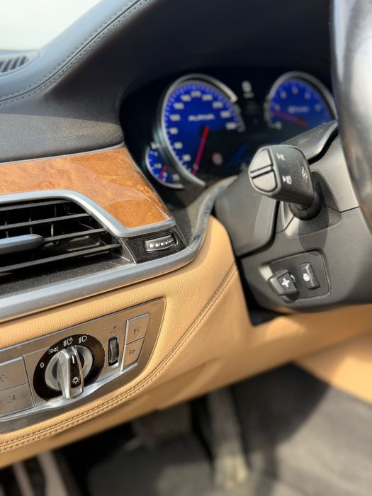 BMW 7 Series 2017 — imagine 5