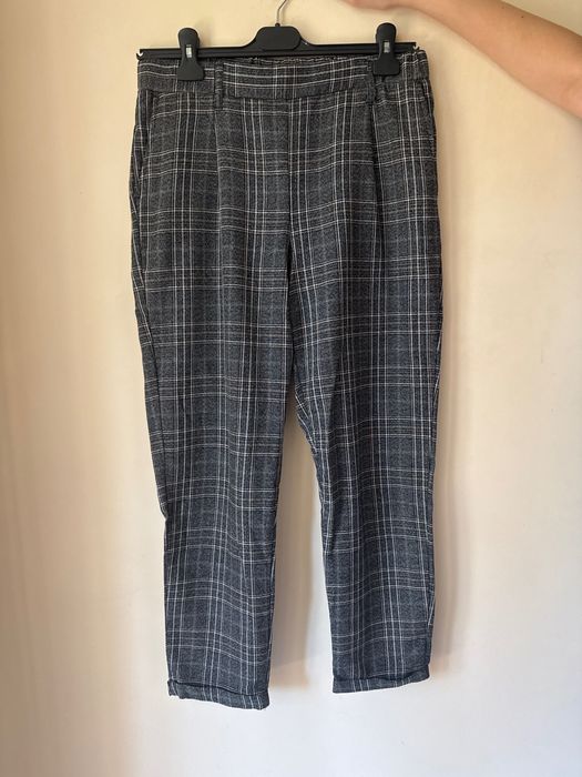 Дамски панталони и дънки