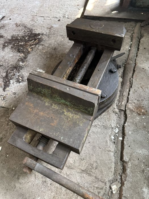 Тиски 250 губки сделано в СССР