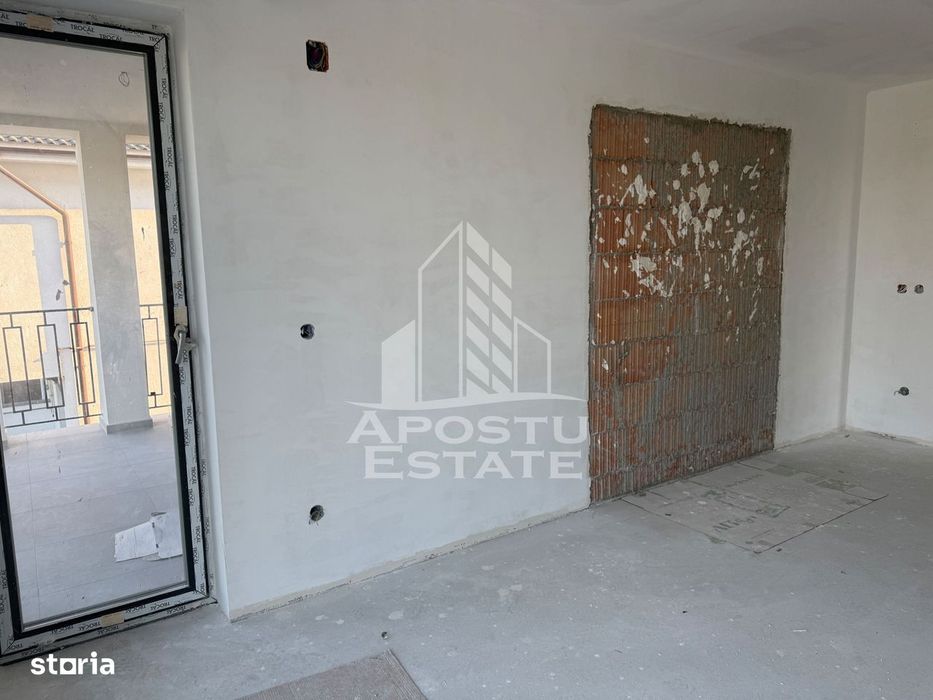 Apartament in Ghiroda tip PENTHOUSE la doar 5 minute de Timisoara