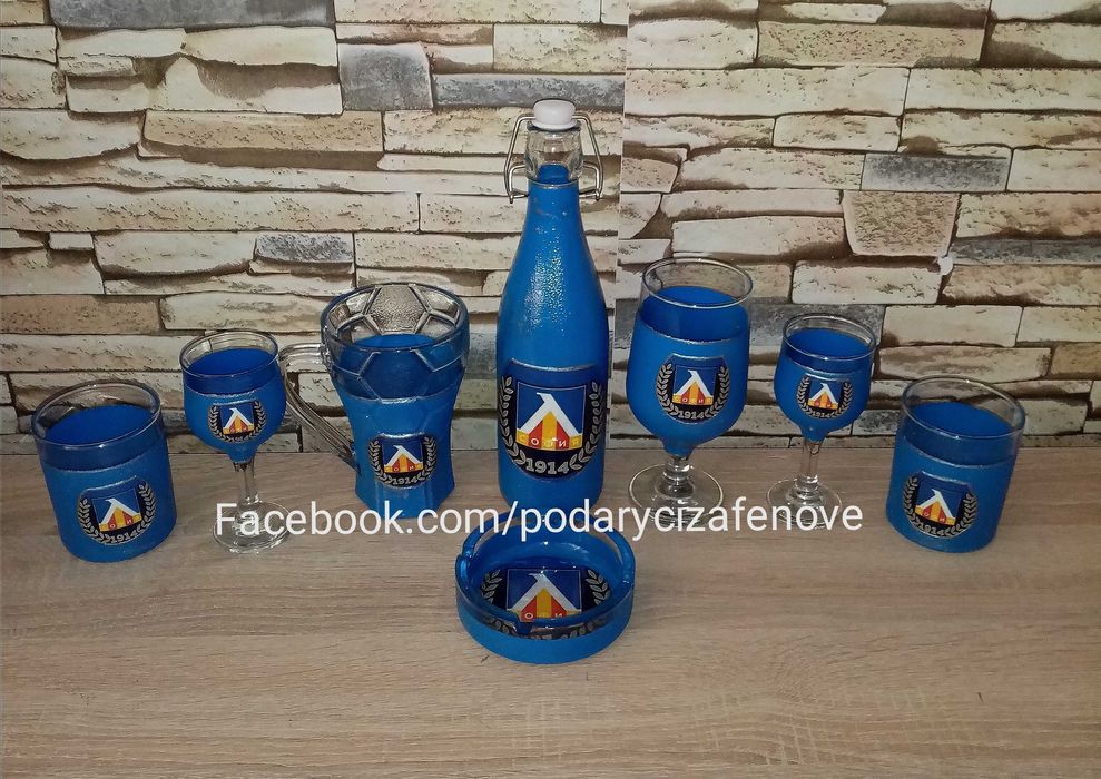 Подарък за фен на "ЛЕВСКИ"- Ръчно декорирана бутилка