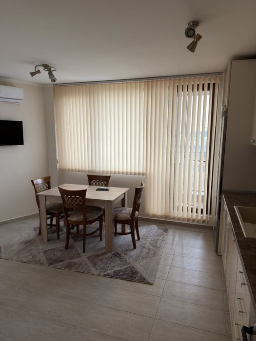 Дава под наем 3-стаен апартамент с паркомясто  гр.София кв.Симеоново