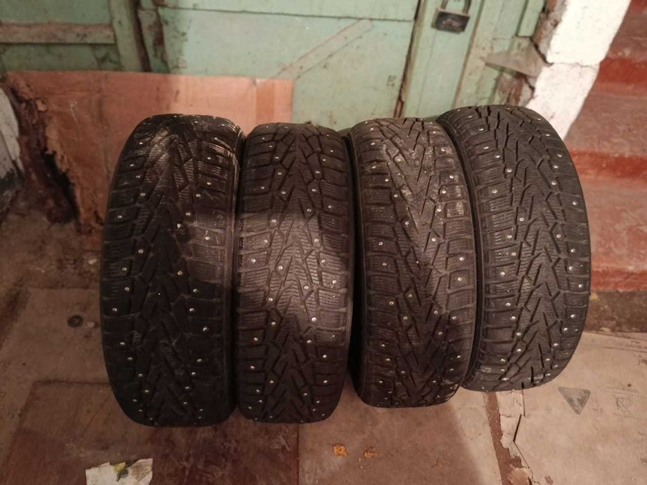 продам шины в комплекте