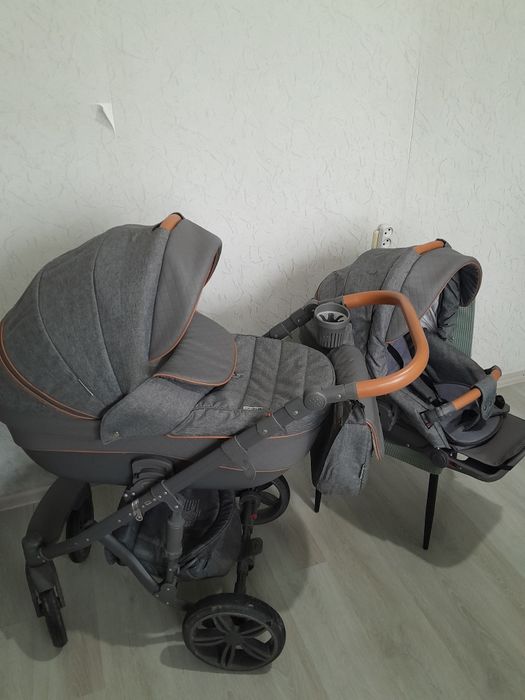 Коляска адемикс  стульчик медведь