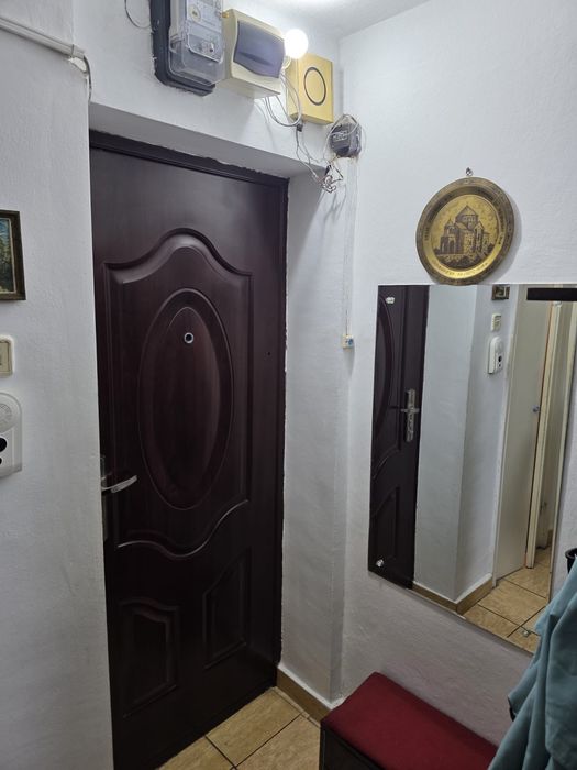 Vand apartament 2 camere Crang