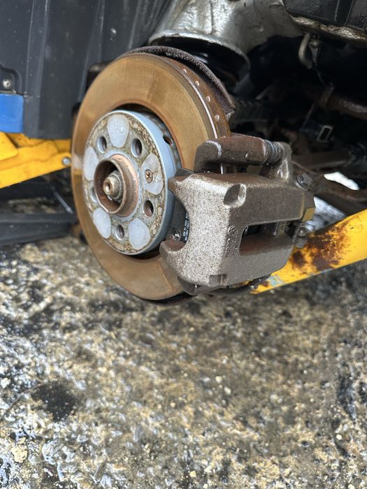 Задни спирачки ауди с3 audi s3 8l като нови