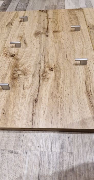 Стенна закачалка