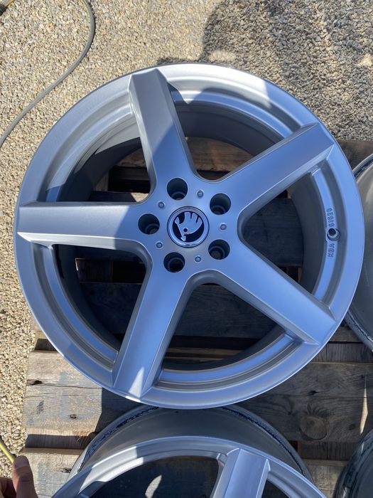 18 цола 5 х 112 мм Мерцедес , VW ,  Ауди , Шкода , Сеат