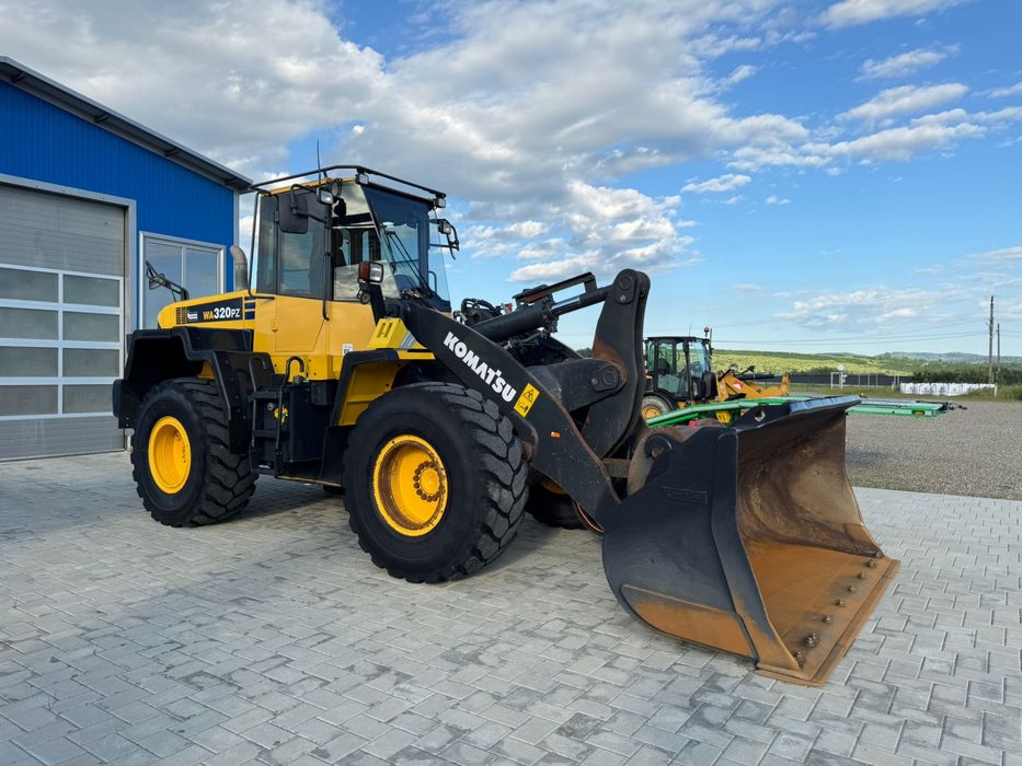 Încărcător frontal Komatsu wa 320pz/2017/9200h