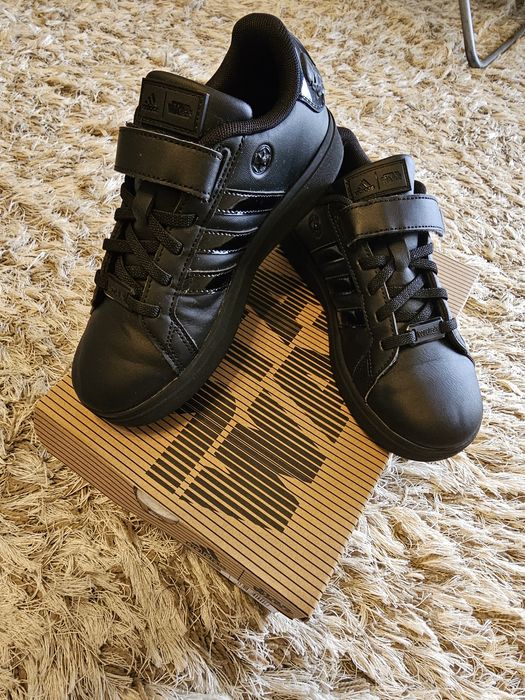 Sneakersi Adidas STAR WARS mas. 33, int. 20 cm