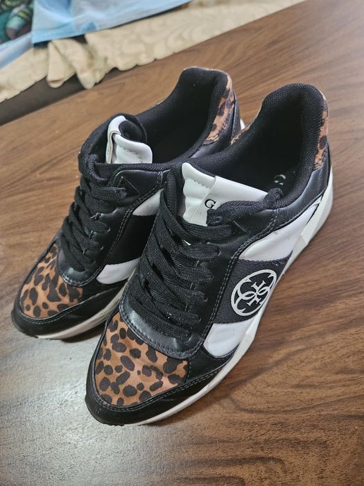 Дамски маратонки Guess