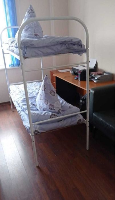 Двухъярусная кровать