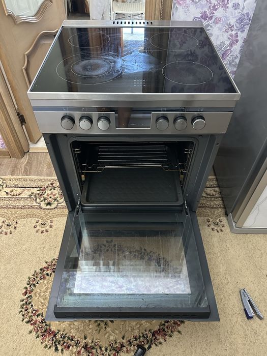 Продам Электрическую плиту
