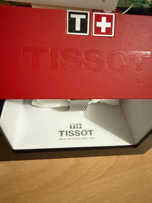Ceas Tisot nou la cutie