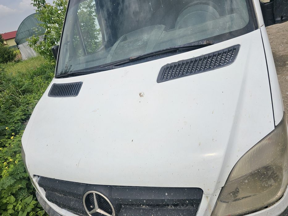 Piese  Mercedes sprinter 2.2E4 motor cutie roti faruri capota stop usa